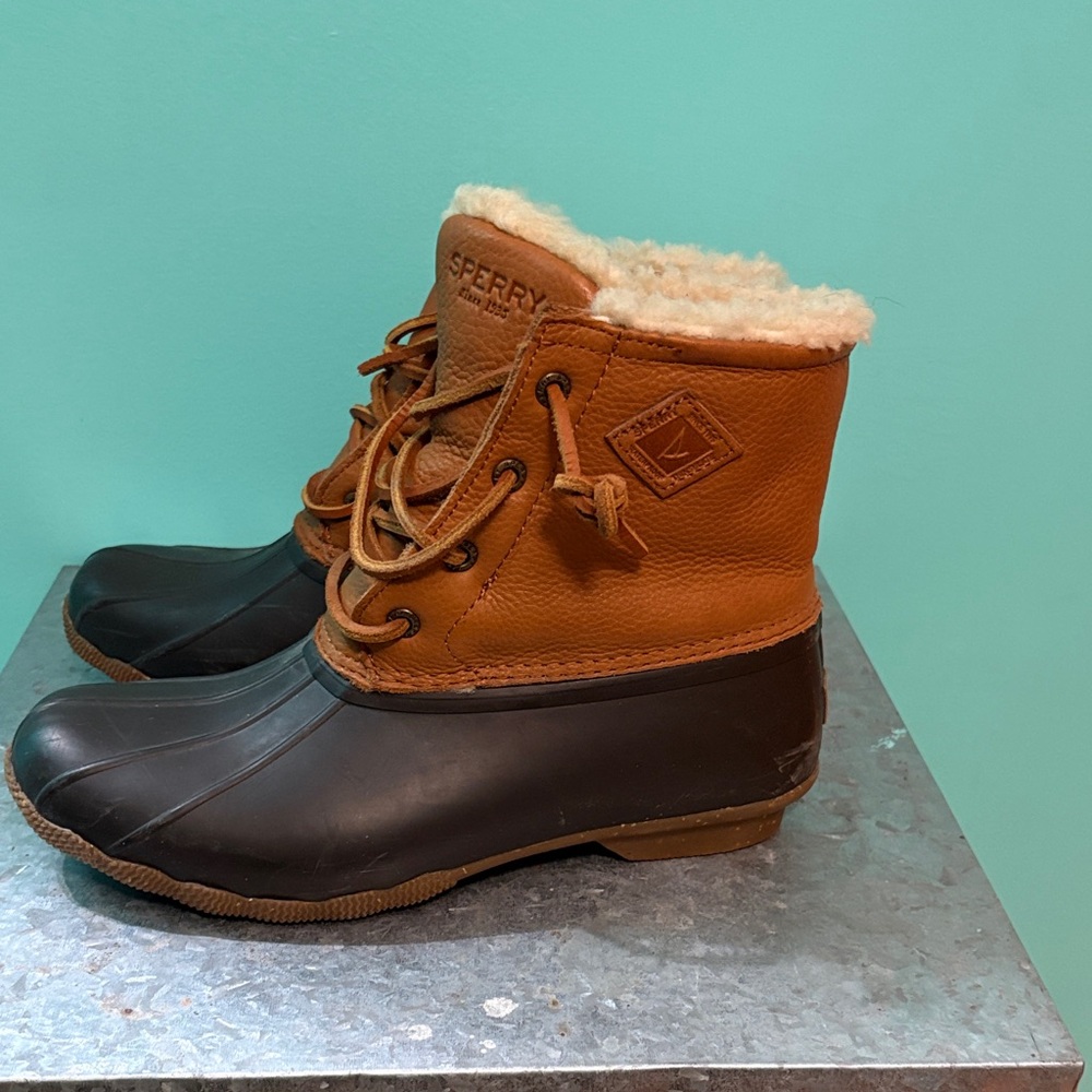SPERRY Women's Saltwater Winter Luxe Leather Duck Boot